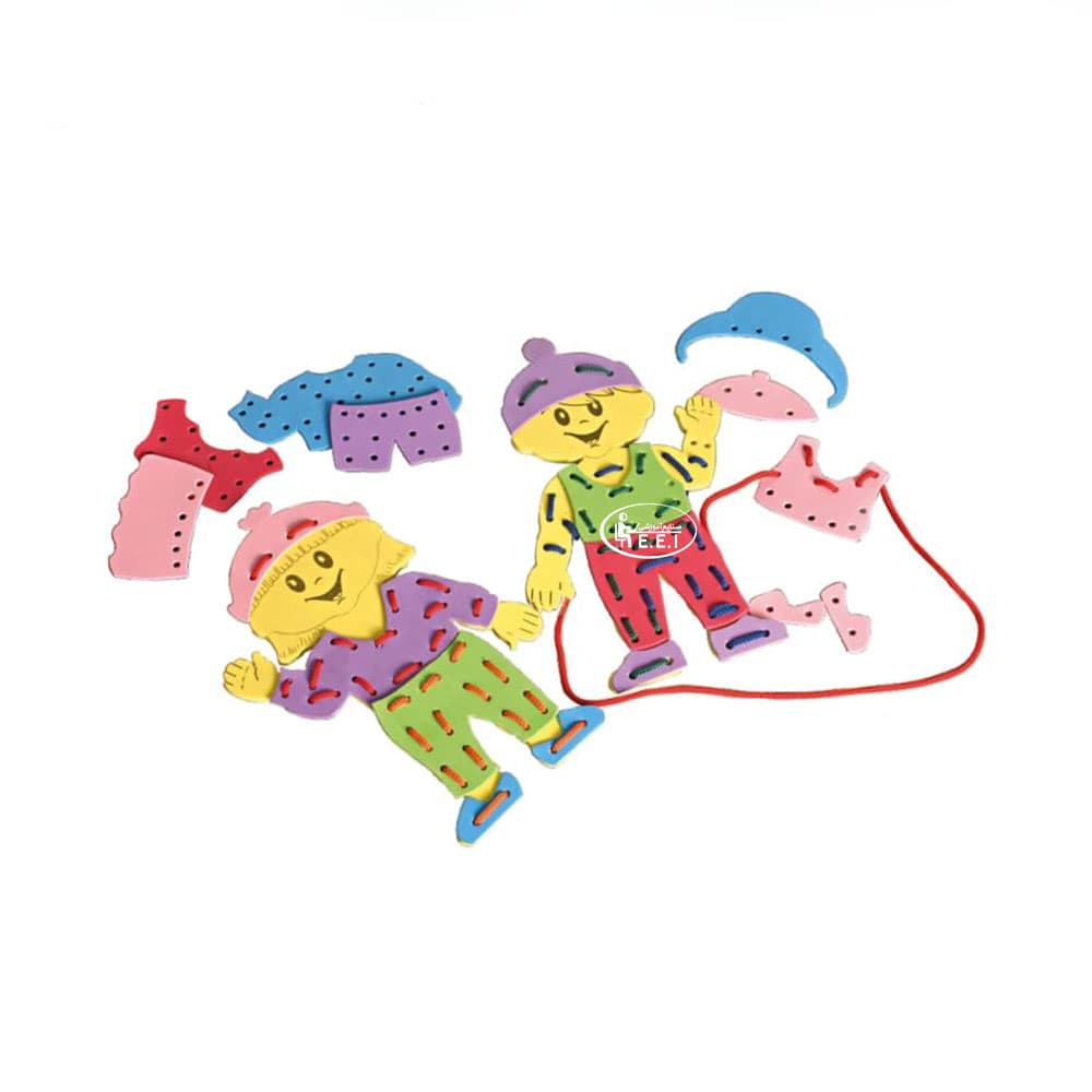 آدمک دوختنی- این بازی شامل دو قطعه آدمک فومی دختر و پسر با انواع پوشاک همراه با بندهای رنگی می باشد.   این بازی به - پرورش مهارت انگشتان- شناخت انواع پوشاک- رشد مهارت های کلامی و مفاهیم فضایی کمک می کند و مناسب کودکان 3 تا 6 سال میباشد.  